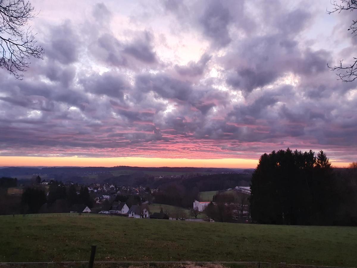 Gemuetliches Fachwerk Im Oberbergischen Apartment Wiehl Luaran gambar